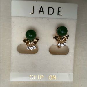 New vintage jade pearl bud flower screw on earrings